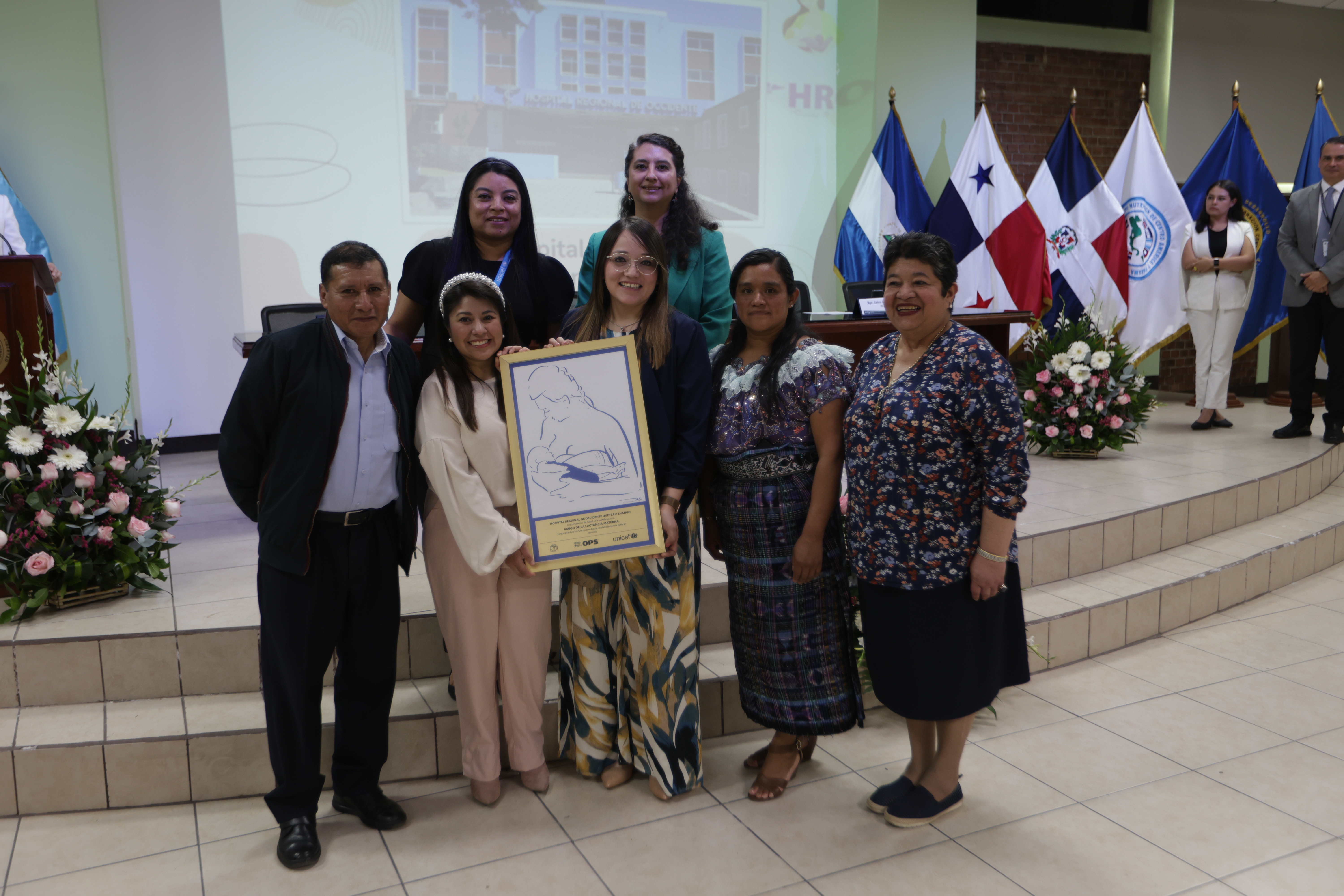 Entrega de certificacin como Amigos de la Lactancia Materna a hospitales 22