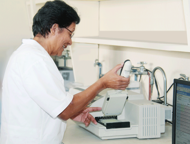 Laboratorio de Microbiología de Alimentos